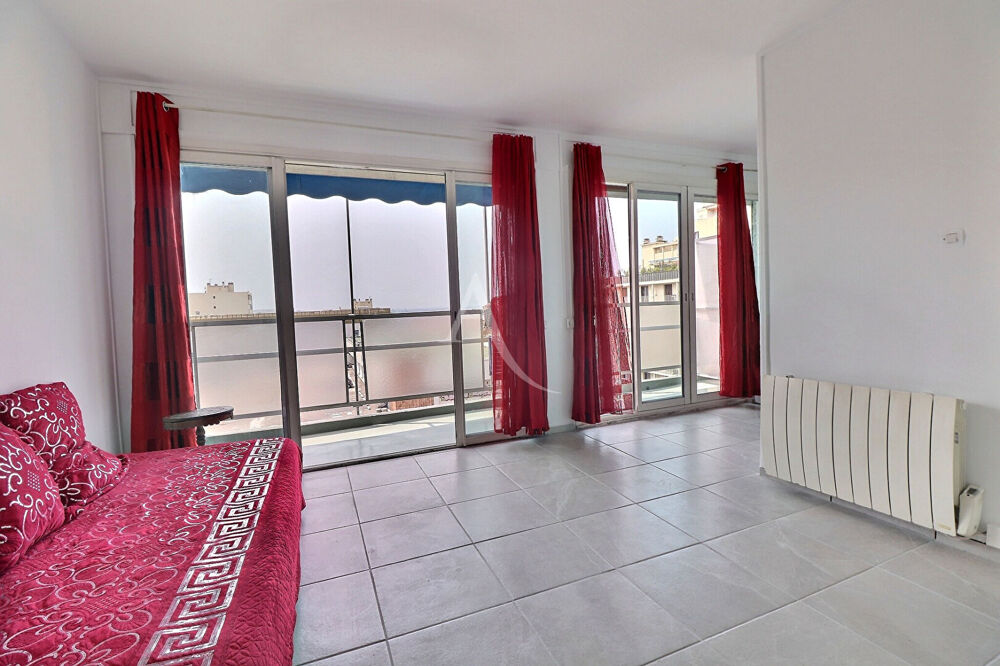 Vente Appartement SOUS OFFRE LA JOLIETTE-13002-APPARTEMENT MARSEILLE 1 PIECE-TERRASSE-CAVE Marseille 2