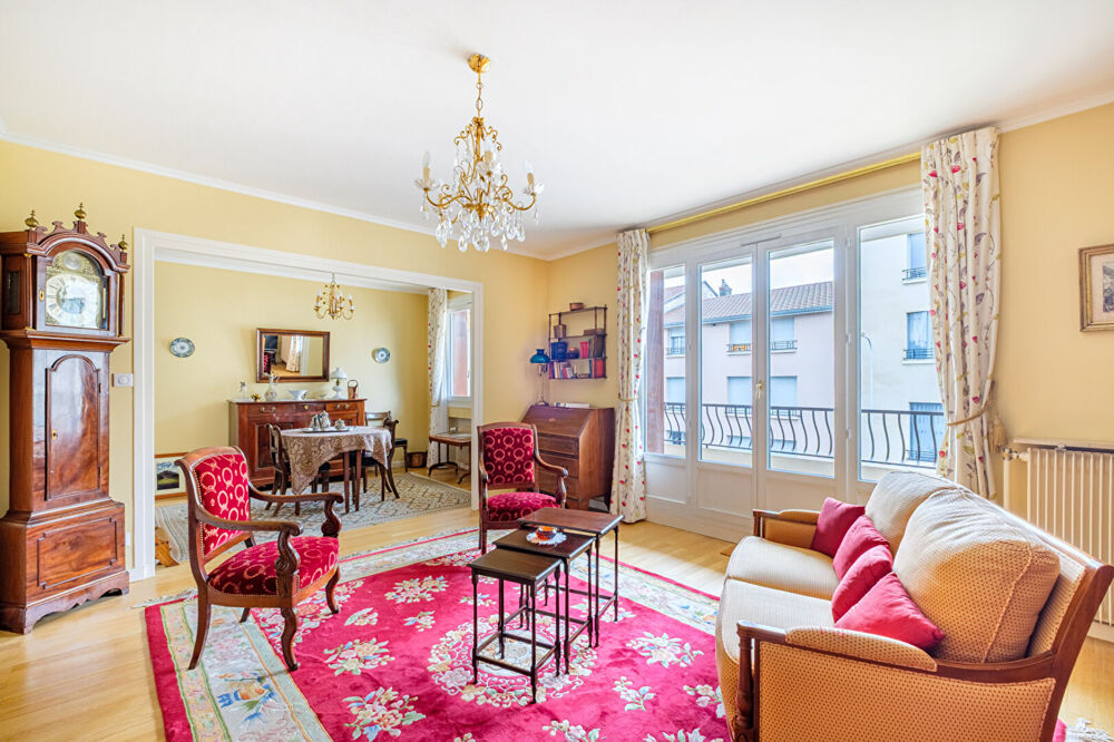 Vente Appartement Vente appartement 3 chambres - 2�me �tage - Balcon - Calme Lyon 8