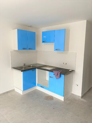  Appartement à louer 3 pièces 53 m²