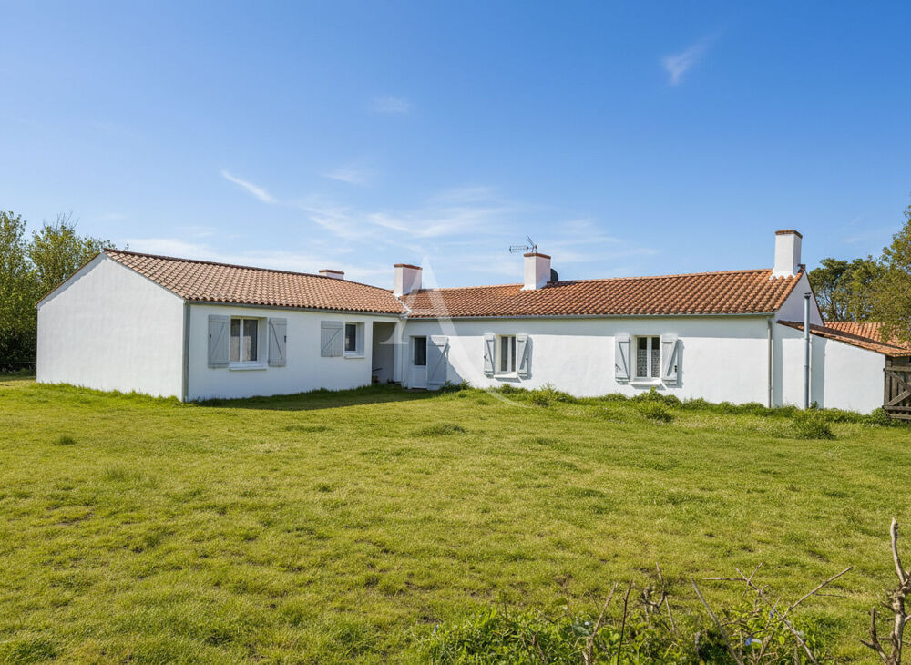 Coup de coeur : longère rénovée avec vue imprenable et 1,5 hectare