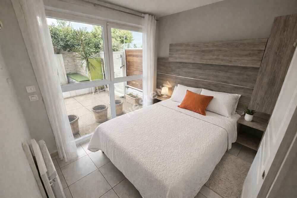 Vente Appartement Appartement La Ciotat de 2 pièces en rez de jardin de 28.84 m² La ciotat