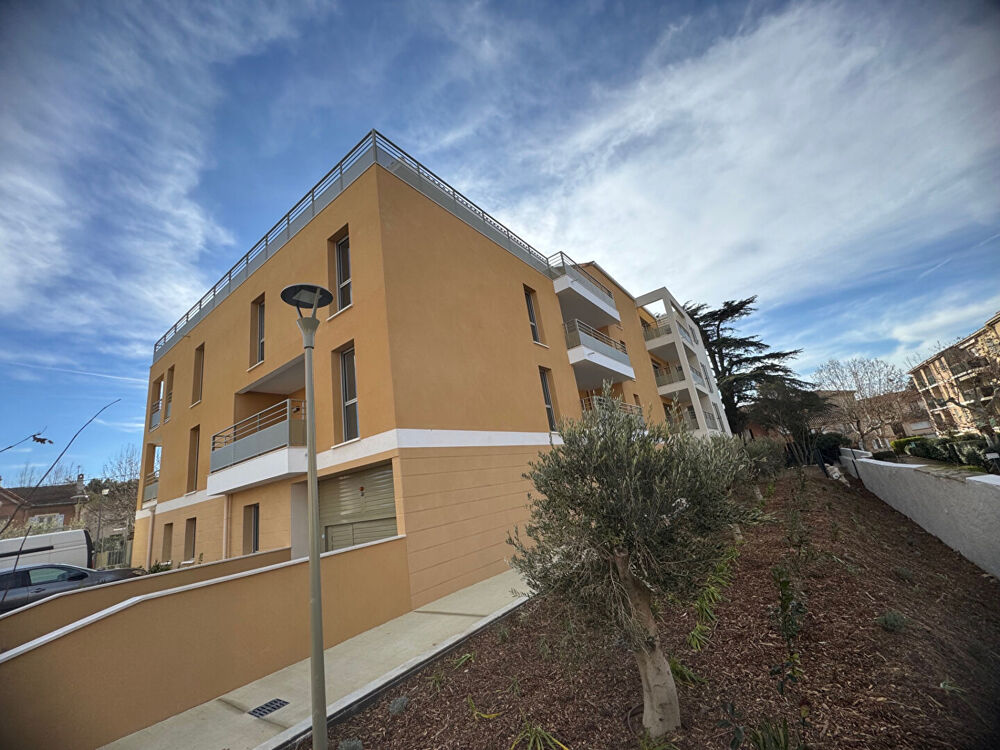 Location Appartement AIX LES MILLES T2 45M² TERRASSE PARKING Les milles