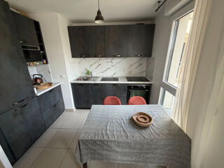  Appartement à louer 4 pièces 75 m²