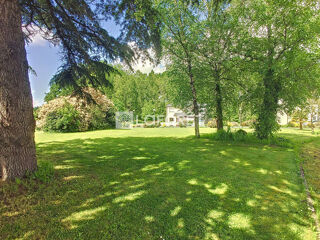  Terrain à vendre 823 m²