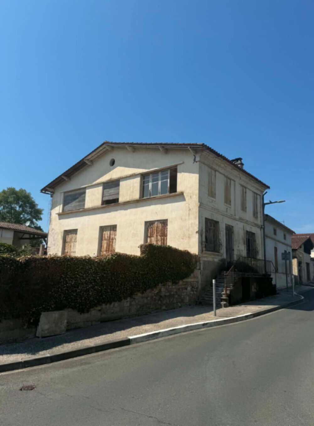 Vente Maison Maison individuelle ancienne à rénover de 10 pièces à Saint Antoine sur l'Isle St seurin sur l isle