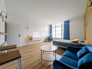  Appartement à louer 1 pièce 42 m²