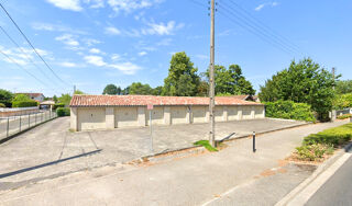  Parking / Garage à louer 15 m²