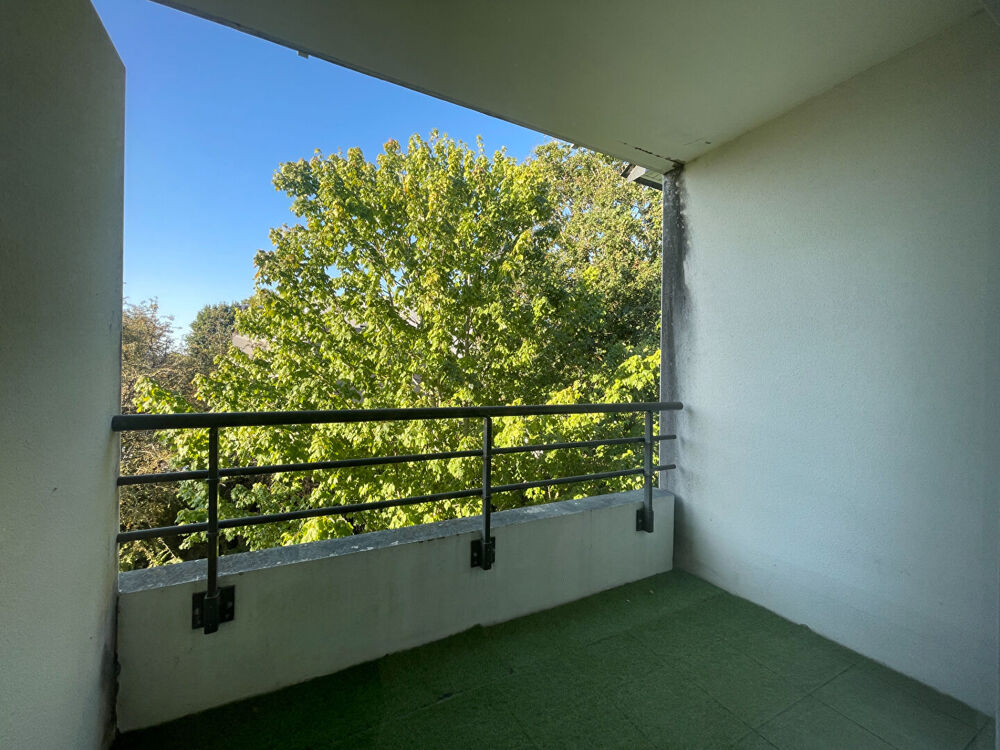 A vendre à Séné aux portes de Vannes appartement une chambre une place de parking ascenseur