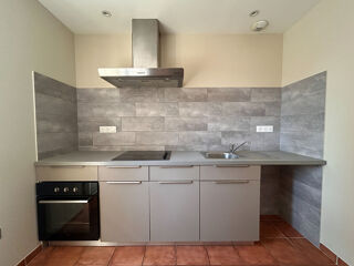 Appartement à louer 3 pièces 87 m²