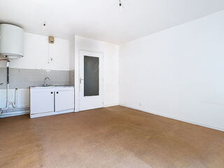  Appartement à louer 2 pièces 33 m²