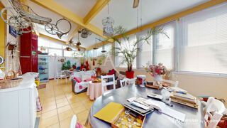  Maison  vendre 7 pices 354 m