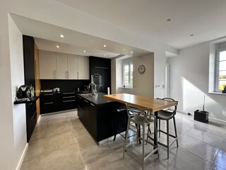  Appartement  vendre 6 pices 191 m