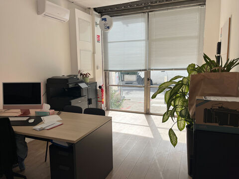 Local Commercial à louer - 80m² 950 13800 Istres