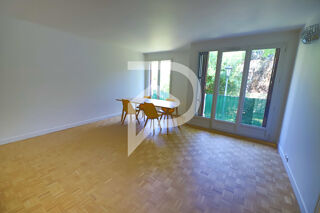  Appartement à louer 5 pièces 85 m²