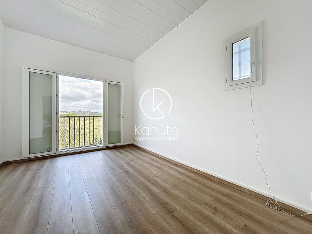  vendre  Appartement Hyres (83400)