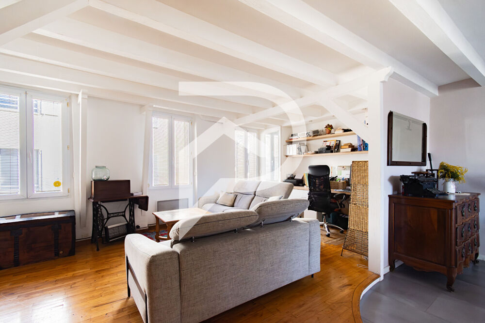 Vente Maison Maison de  Ville - 4 pièce(s) 108 m2 - Grand Garage -  Secteur La Blancarde. Marseille 4