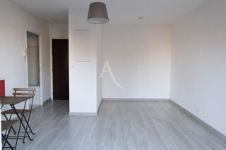  Appartement à louer 1 pièce 27 m²