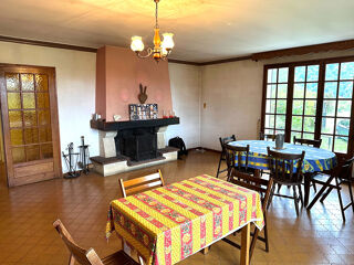  Maison  vendre 6 pices 140 m