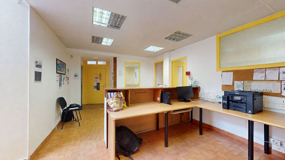   Local Limoux 5 pièce(s) 210 m2 Limoux