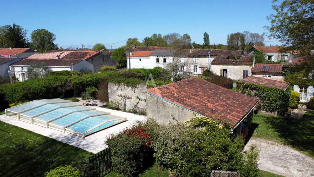 À Saint-Hilaire-de-Villefranche ? Entre Saintes et Saint-Jean-d'Angély