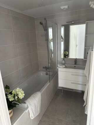 Vente Appartement A VISITER ! T4 DERNIER ETATGE AVEC ROOFTOP Frejus