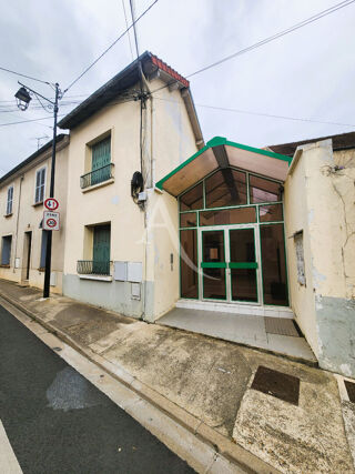  Immeuble à vendre 11 pièces 300 m²