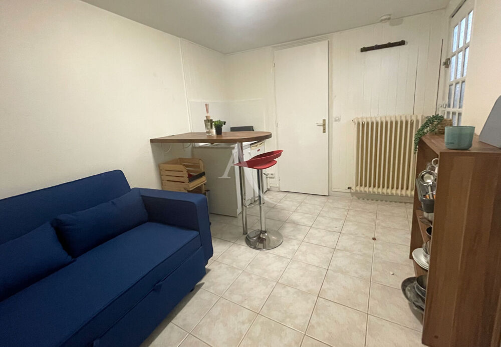 Location Appartement RUE SAINT LAZARE - STUDIO MEUBLE - DISPONIBLE DE SUITE - TOUTES CHARGES COMPRISES Angers