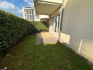  Appartement à louer 3 pièces 78 m²