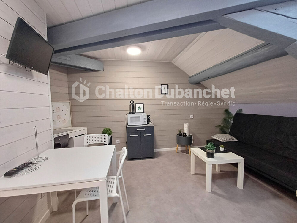 ROANNE STUDIO MEUBLE de 15 m²