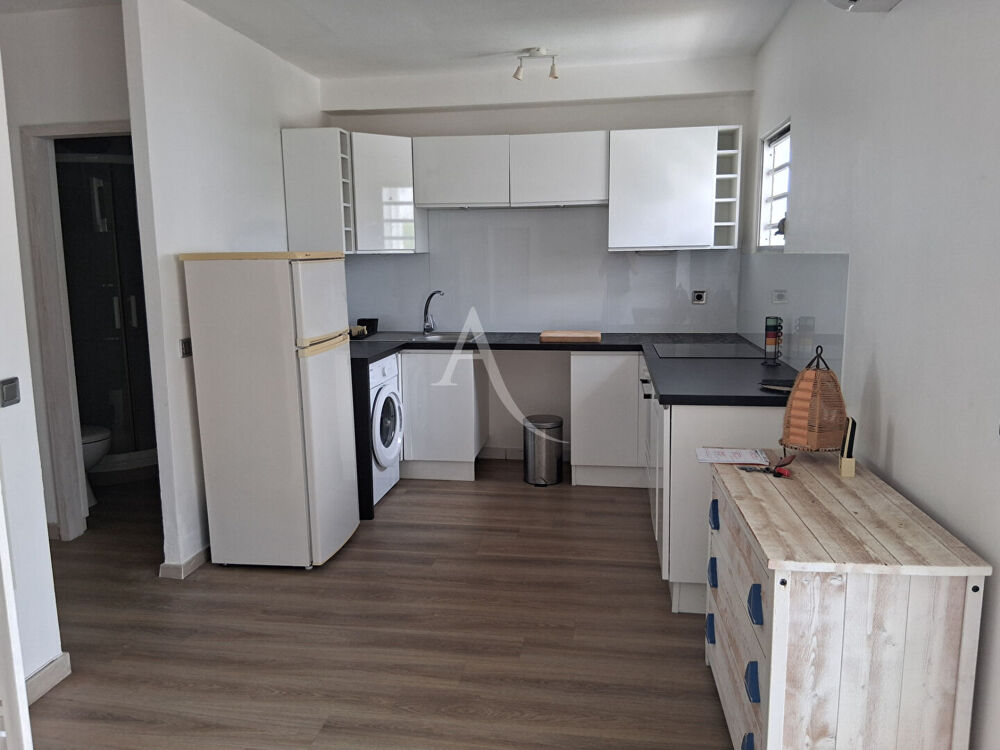 Location Appartement Joli Studio Meublé de 37 m² ? Résidence Les Terrasses de la Mer (Schoelcher) Schoelcher