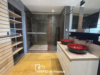  Appartement � vendre 5 pi�ces 213 m�