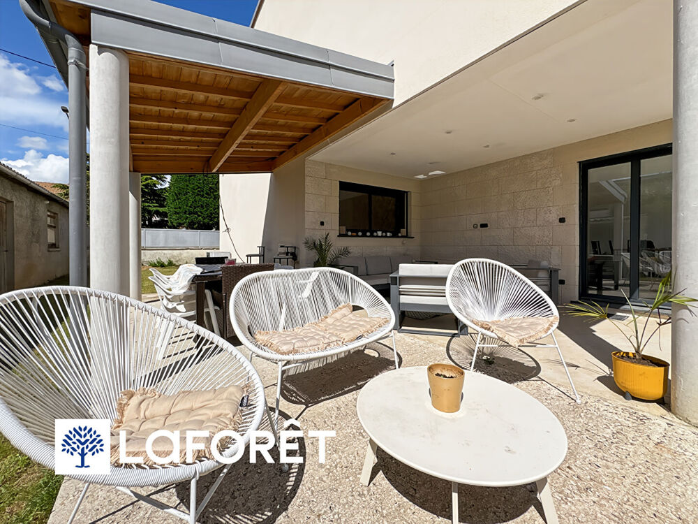 Vente Maison Pavillon de 2024, Centre Villemoisson, Superbes volumes ! 215 m² sur terrain de 750 m² avec dépendance 2 pièces. Villemoisson sur orge