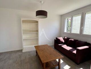  Appartement  louer 3 pices 78 m Laval