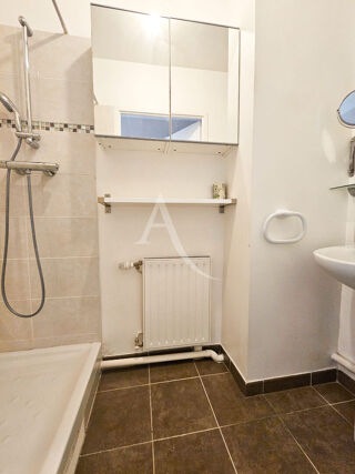  Appartement  louer 4 pices 79 m