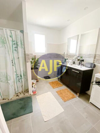  Maison à louer 4 pièces 94 m²