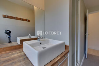  Appartement à louer 4 pièces 75 m²