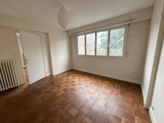  Appartement à louer 2 pièces 65 m²