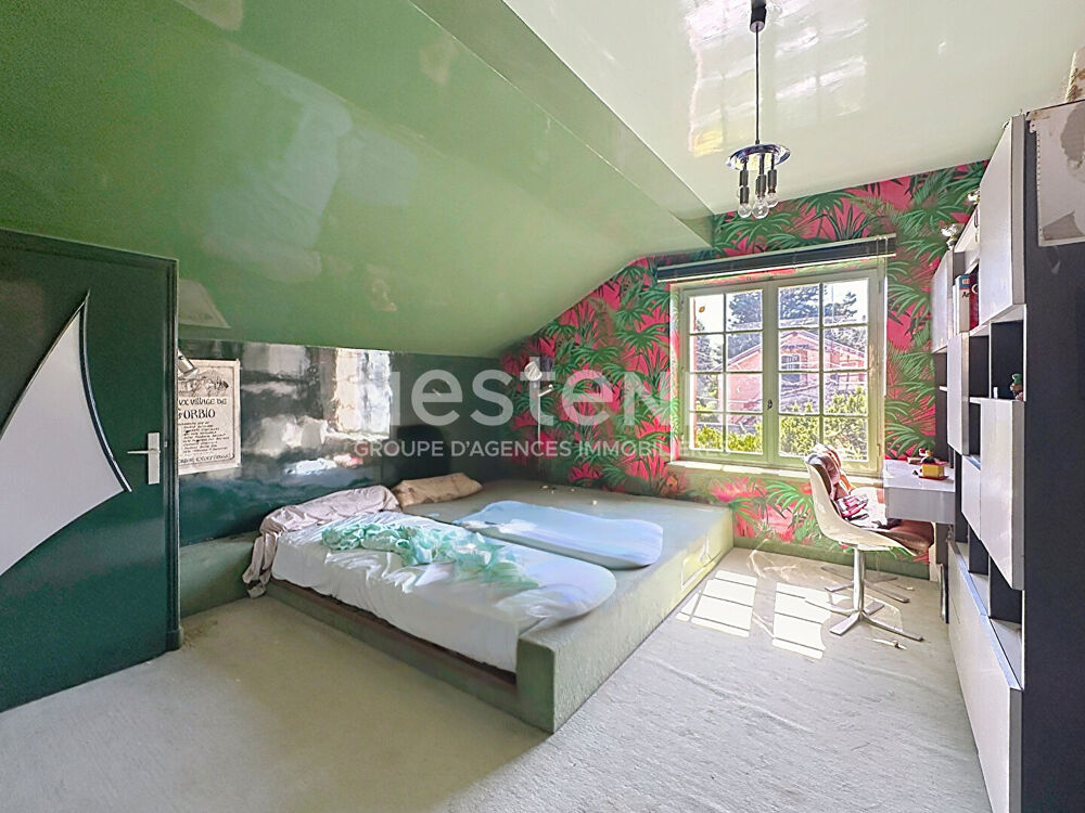 à vendre  Maison Bron (69500)