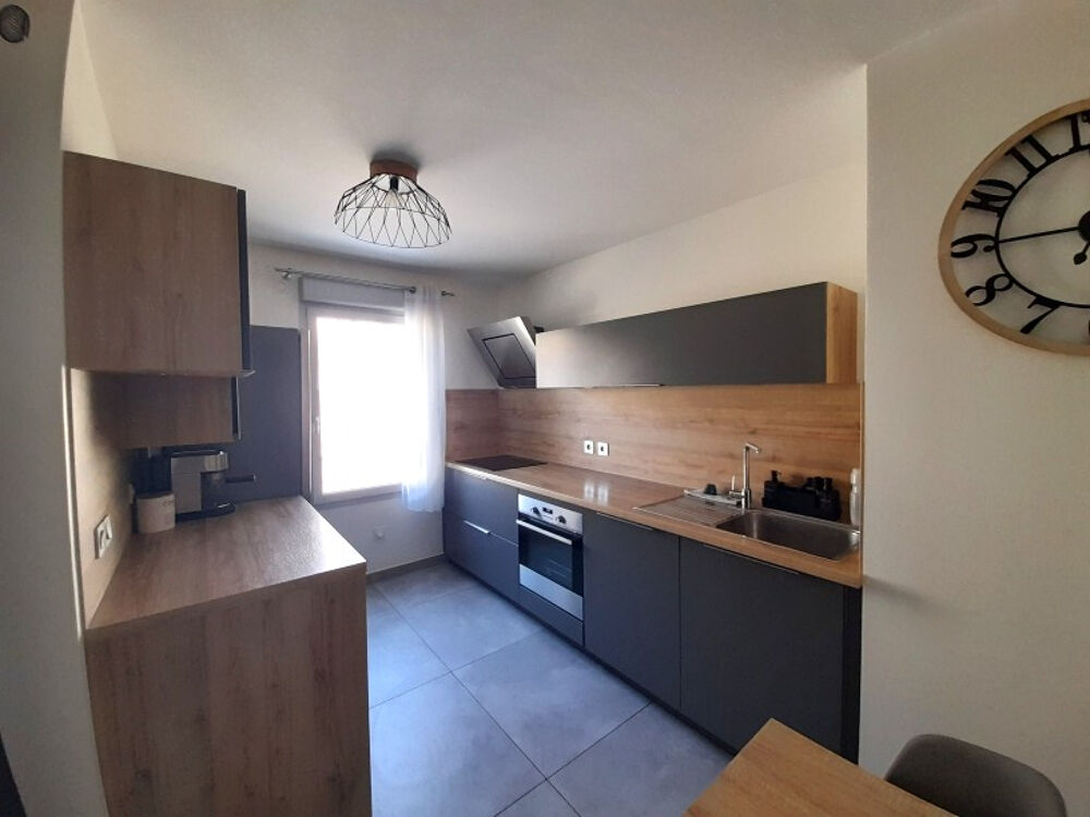 Appartement T3 60 m² balcon et garage