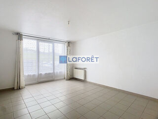  Appartement à louer 2 pièces 53 m²