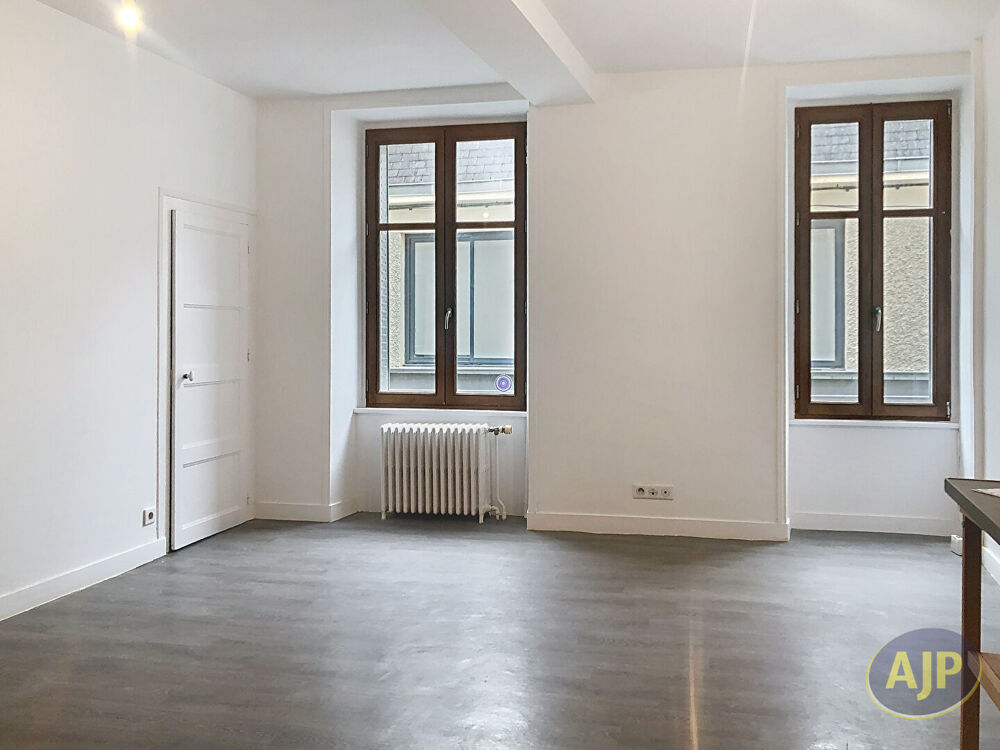 Maison de ville au coeur de Cholet - 3 pièces 81m2