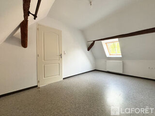  Appartement � louer 4 pi�ces 101 m�