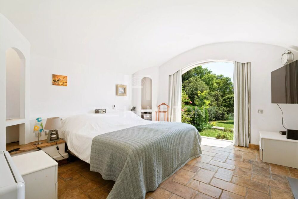 à vendre  Maison Biot (06410)
