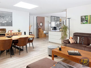 Vente Maison Maison Pessac  Magonty 5 pièces.. Pessac