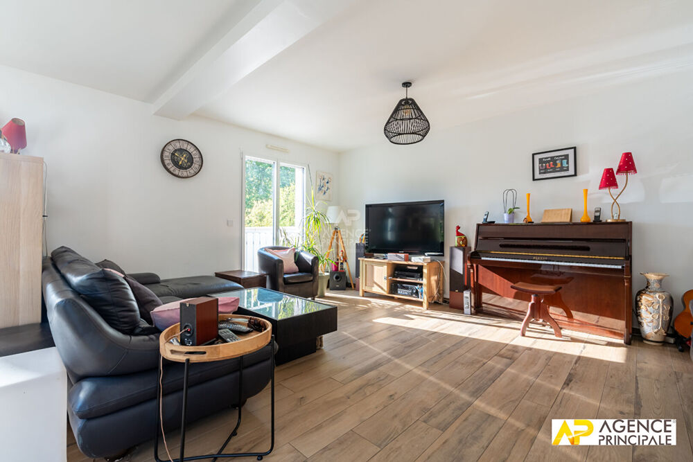 Vente Maison Maison Le Mesnil Le Roi 6 pièce(s) 143 m2  - 4 chambres Le mesnil le roi