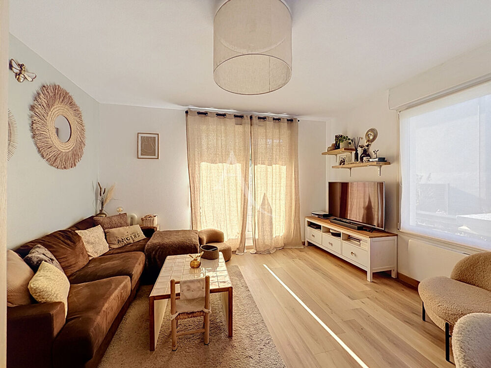 Vente Appartement Appartement Angers 3 pièces 57 m2 avec terrasse et double stationnements Angers