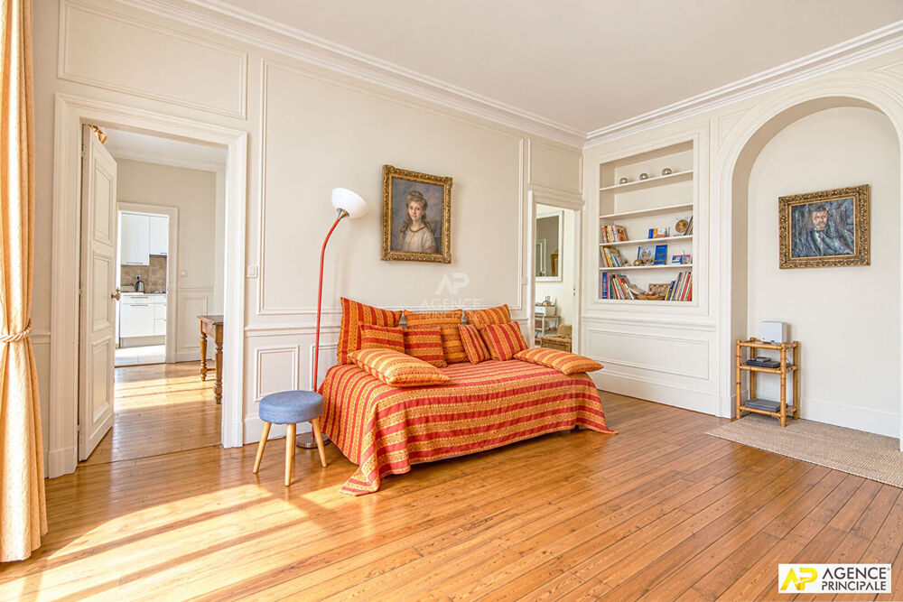 Vente Appartement Versailles Notre-Dame maison de ville 6 pièces 163 m² au sol (133 m² carrez) avec cave Versailles