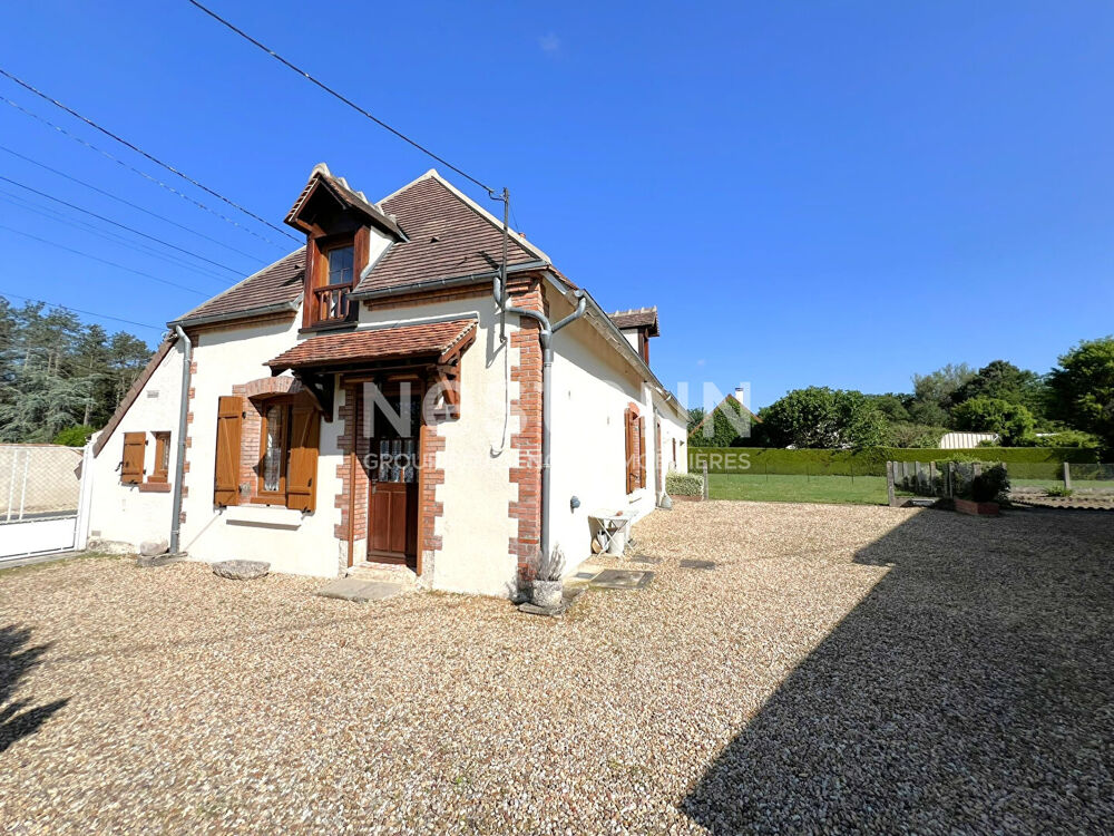 Vente Maison Maison type longère 5 pièces à vendre à Gièvres (41) avec terrain de 2115 m². Gievres
