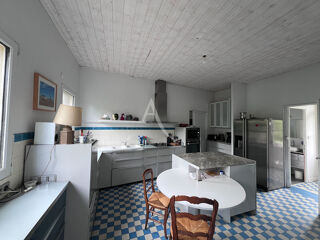  Maison à vendre 12 pièces 246 m²