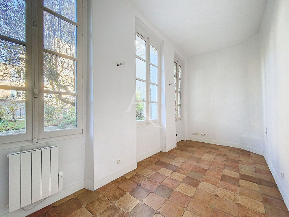 Location Appartement Triplex 3 pièces de 57.26 m² - Saint-Germain-en-Laye, centre-ville Saint germain en laye